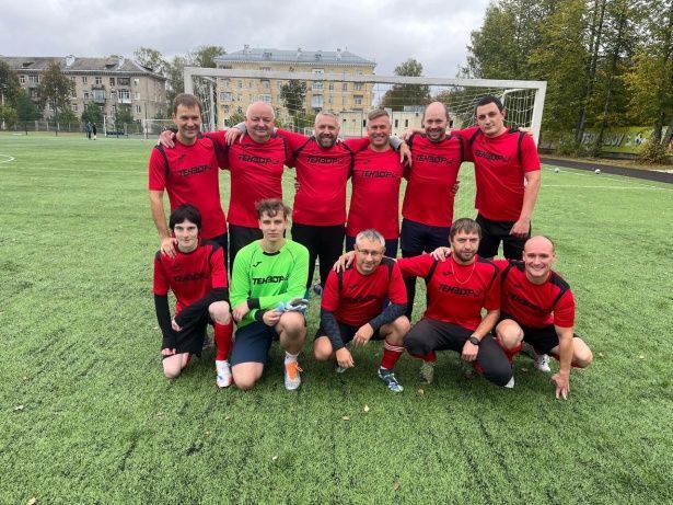 Победители на футбольном поле